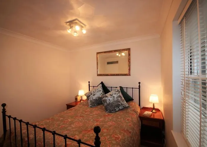 Flat 1 Alfred Mews